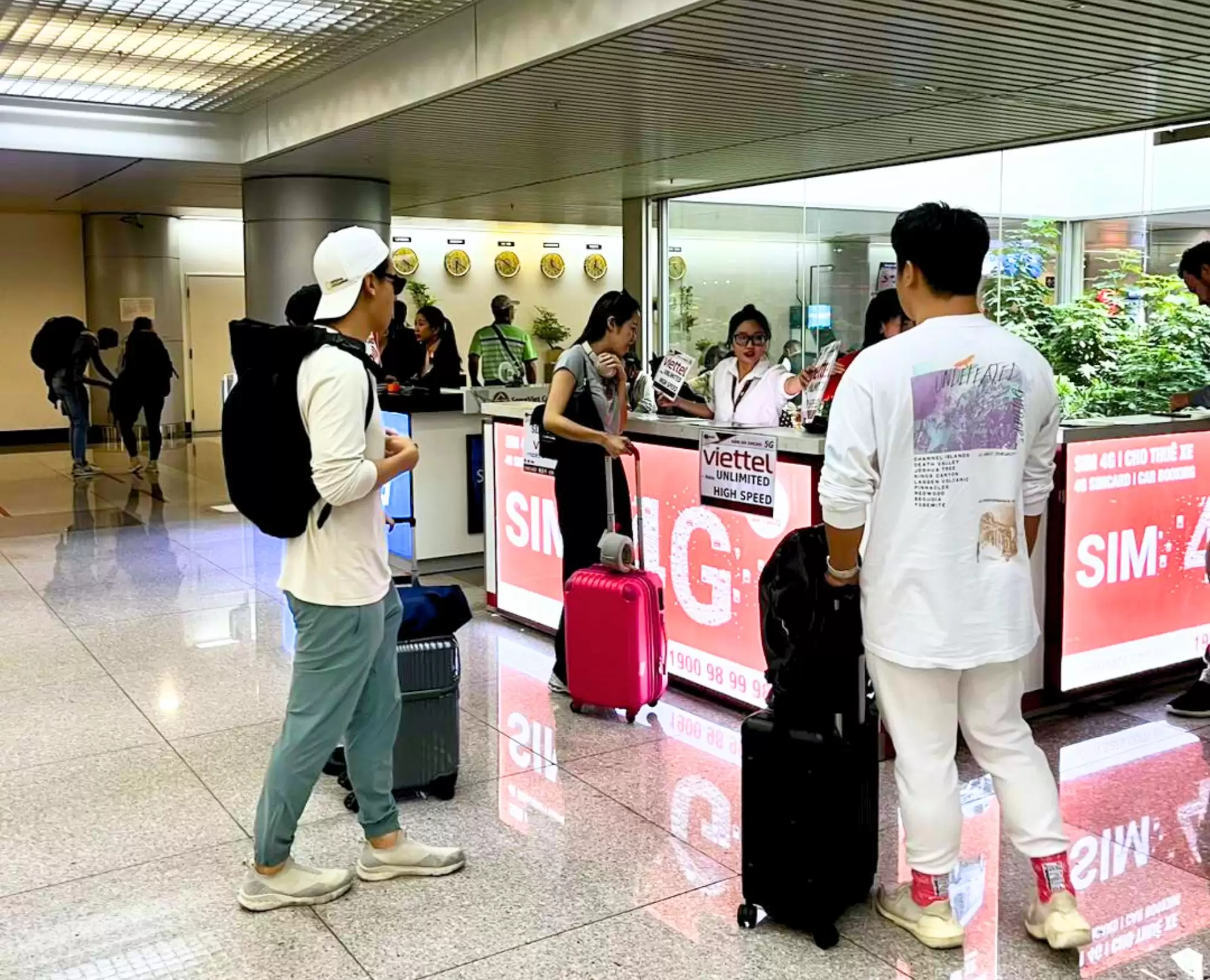 Get The Best Vietnam SIM Card For Tourists In 2026