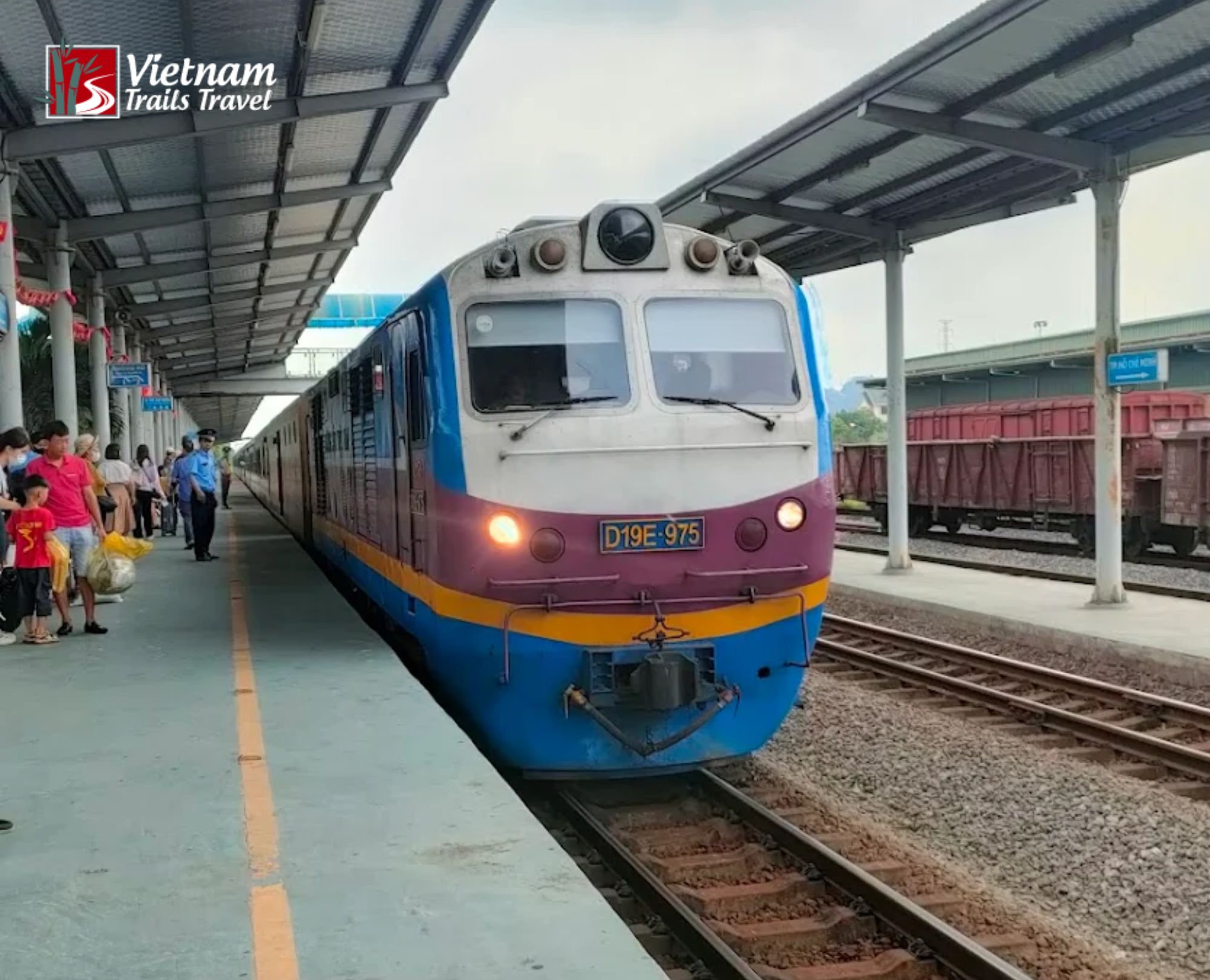 Passenger train service from Hanoi to Ninh Binh Vietnam