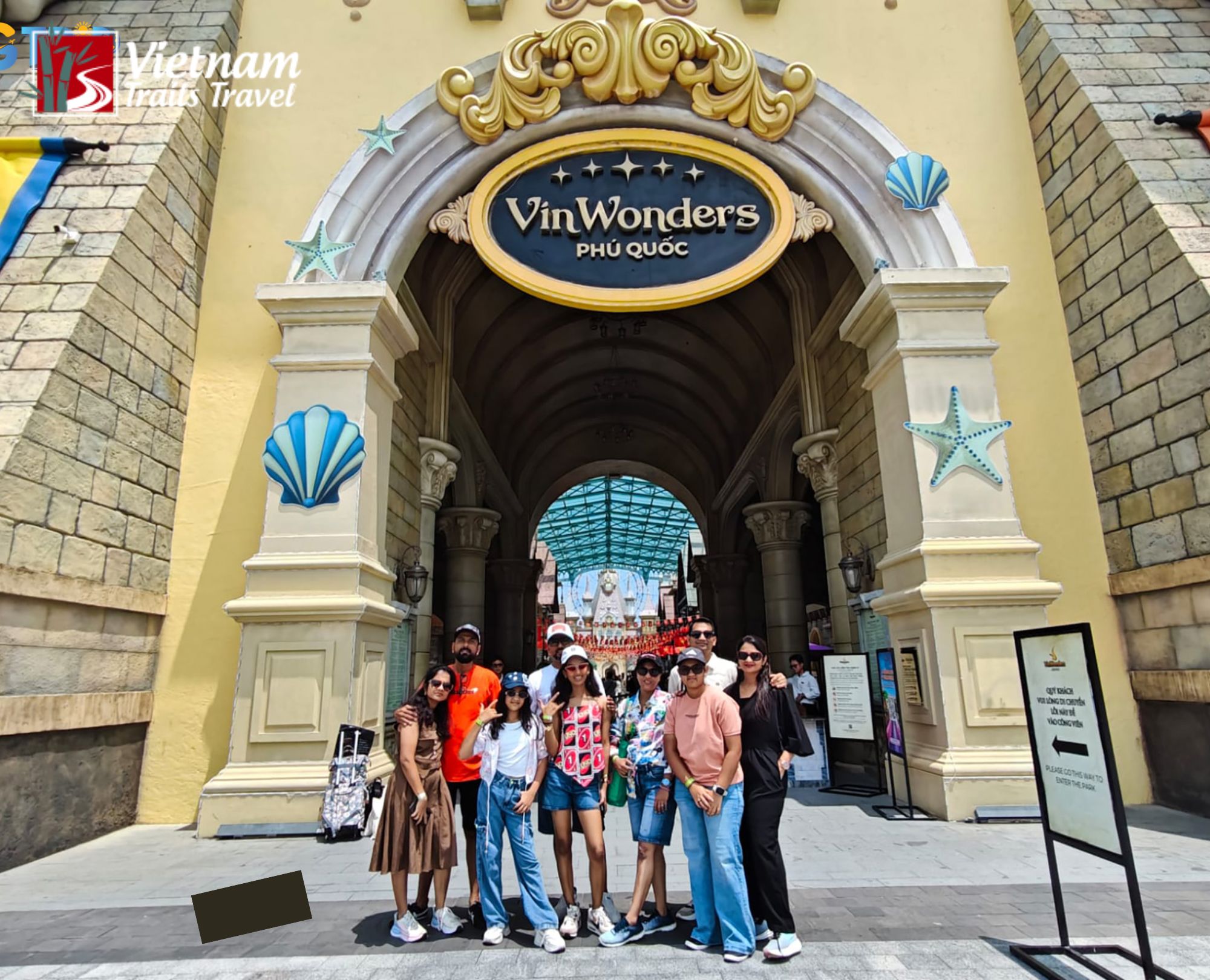 Phu Quoc Day Trip - VinWonders & Grand World