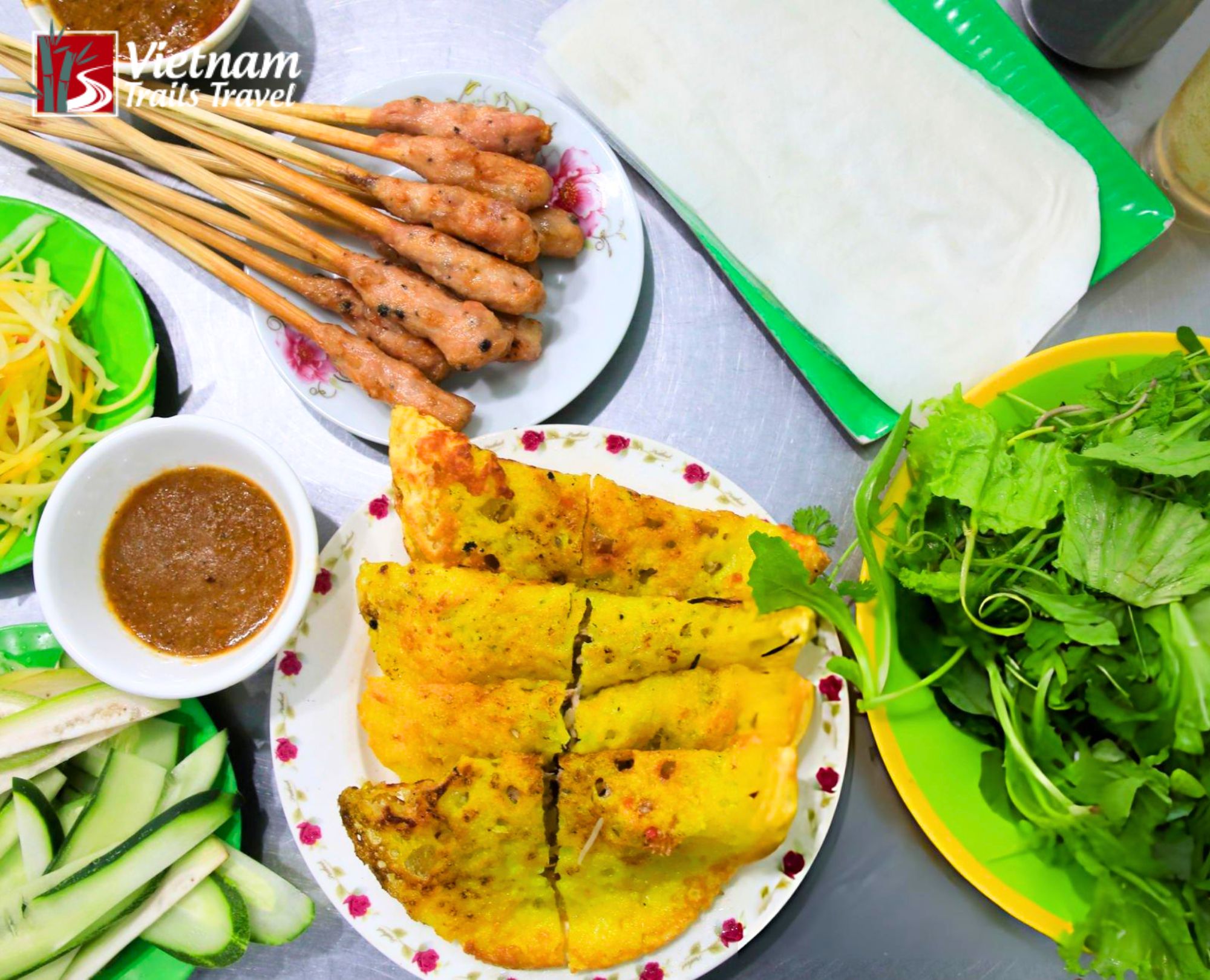 Crispy sizzling pancake (Bánh Xèo)