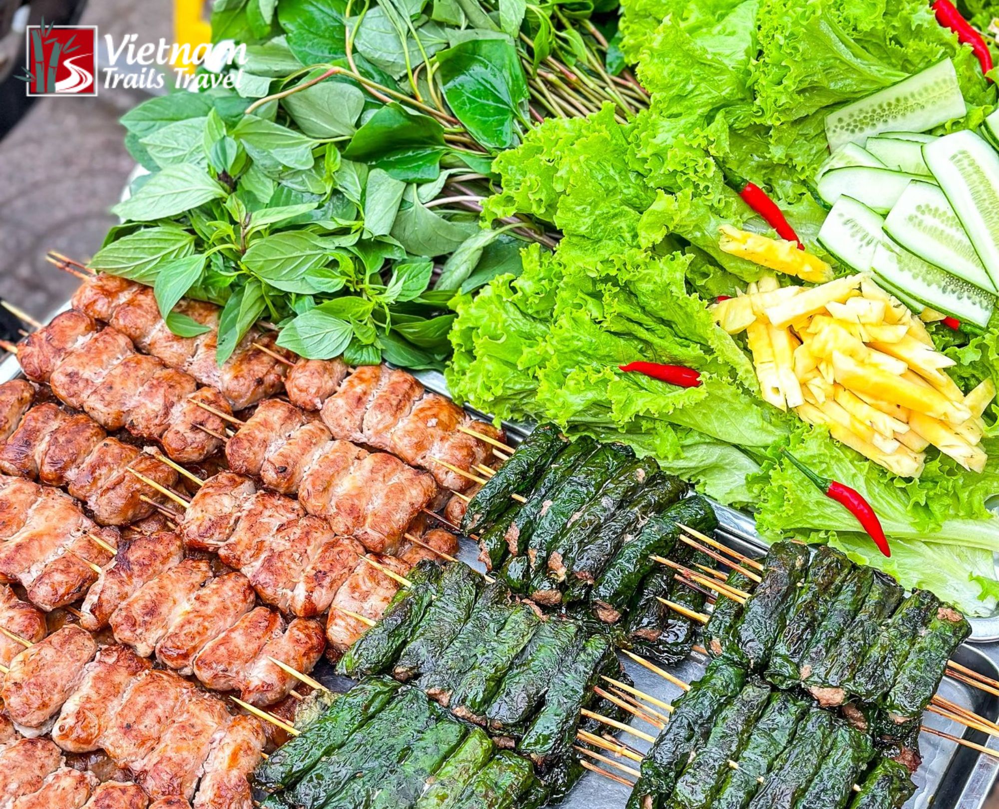 Grilled beef in wild betel leaves (Bò lá lốt)